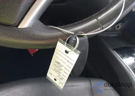 2014 Nissan Rogue Sl z USA, uszkodzony, nr VIN 5N1AT2MV2EC815217